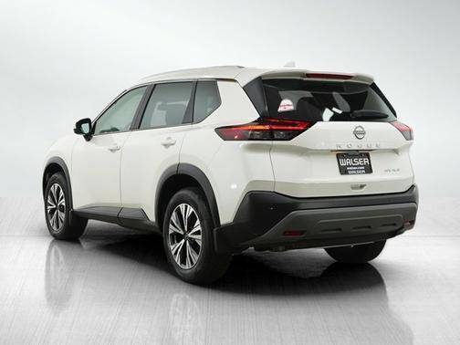 Pearl White Tricoat 2023 Nissan Rogue SV