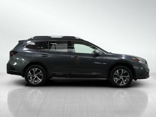 2022 Subaru Outback Touring XT