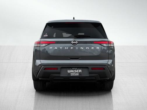 2025 Nissan Pathfinder S