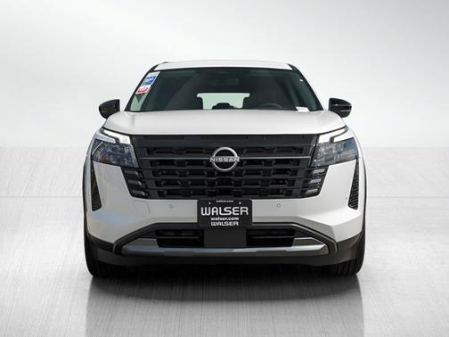 Everest White Pearl Tricoat 2026 Nissan Pathfinder SL