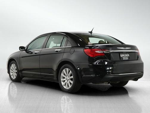 2013 Chrysler 200 Limited