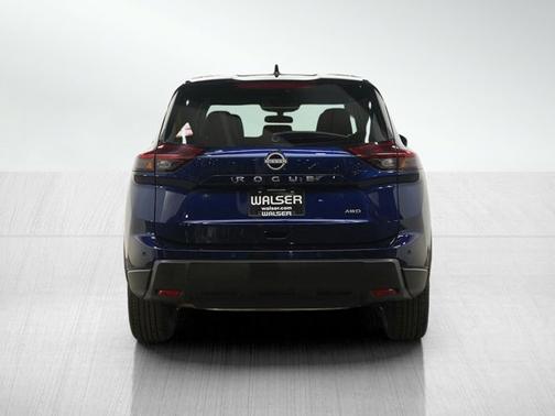 Deep Ocean Blue Pearl 2025 Nissan Rogue SV