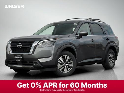 2025 Nissan Pathfinder SL