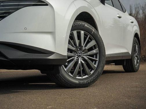 Everest White Pearl Tricoat 2026 Nissan Murano SL