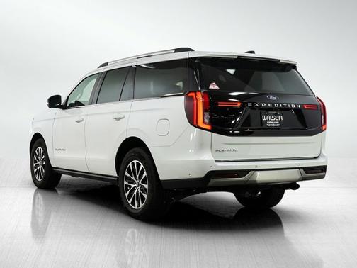 Oxford White 2025 Ford Expedition Platinum