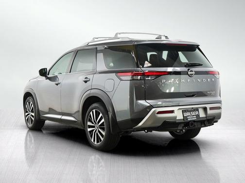 Gun Metallic 2025 Nissan Pathfinder Platinum