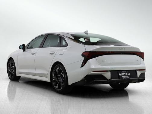 Snow White Pearl 2025 Kia K5 GT-Line