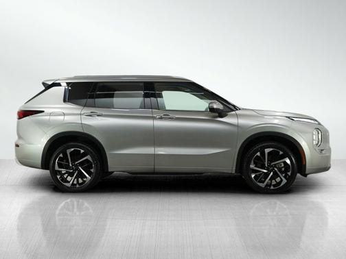 2024 Mitsubishi Outlander SEL