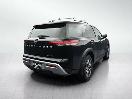 Super Black 2024 Nissan Pathfinder SL