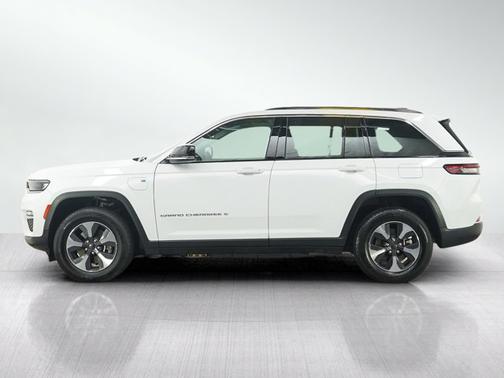 Bright White Clearcoat 2024 Jeep Grand Cherokee 4xe