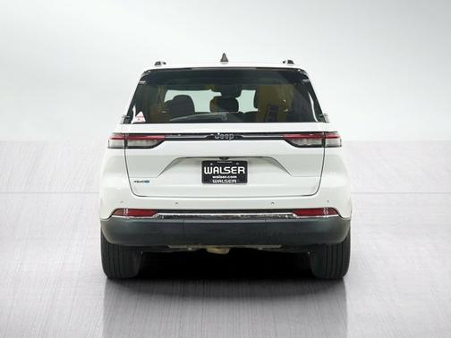 Bright White Clearcoat 2024 Jeep Grand Cherokee 4xe