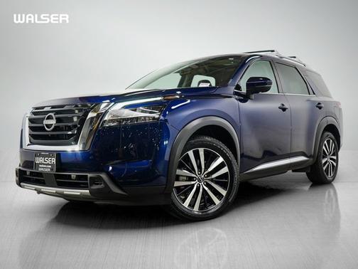 Deep Ocean Blue Pearl 2023 Nissan Pathfinder Platinum