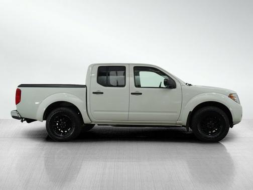 2017 Nissan Frontier SV V6