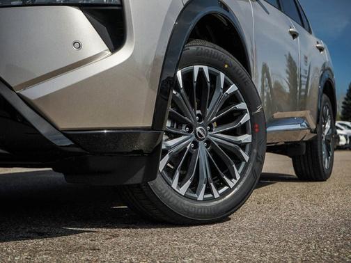 Champagne Silver/Black 2026 Nissan Rogue Platinum