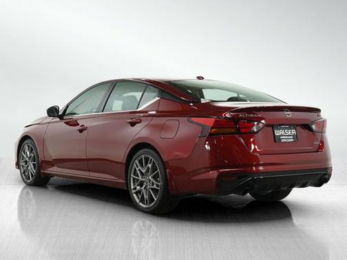 2024 Nissan Altima 2.0 SR