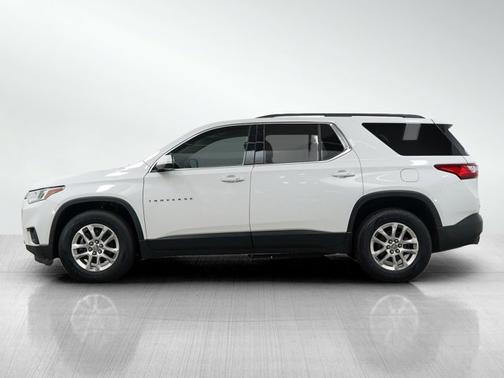 Summit White 2019 Chevrolet Traverse LT Cloth