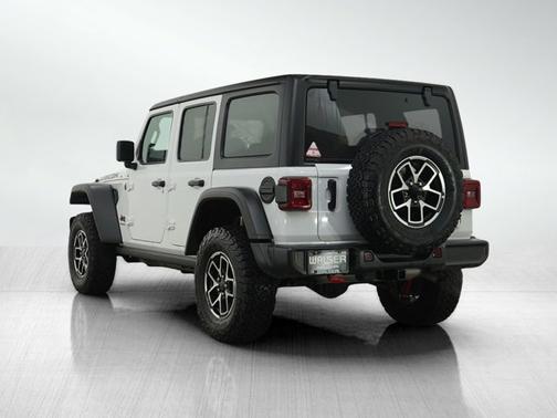 Bright White Clearcoat 2026 Jeep Wrangler Rubicon