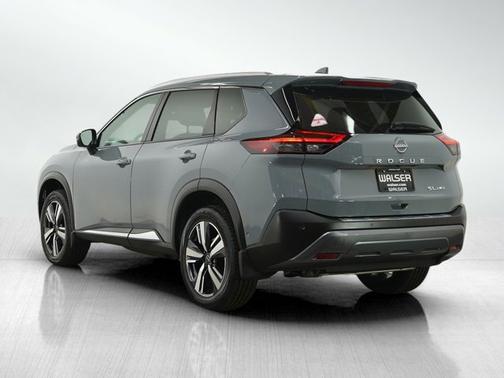 Boulder Gray Pearl 2023 Nissan Rogue SL