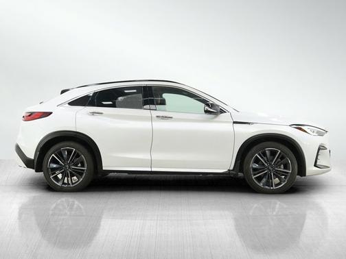 Radiant White 2025 INFINITI QX55 SENSORY