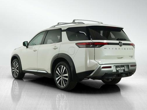 2022 Nissan Pathfinder Platinum