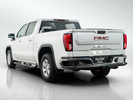 White 2023 GMC Sierra 1500 SLE