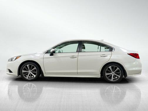Crystal White Pearl 2016 Subaru Legacy 3.6R Limited