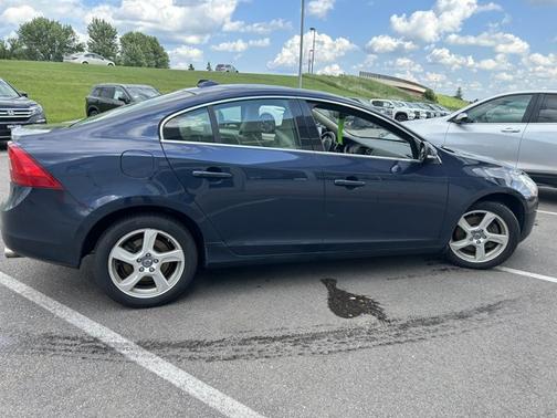 2013 Volvo S60 T5 Premier