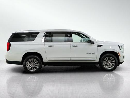 Summit White 2025 GMC Yukon XL Denali