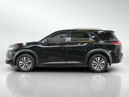 Black 2024 Nissan Pathfinder SL