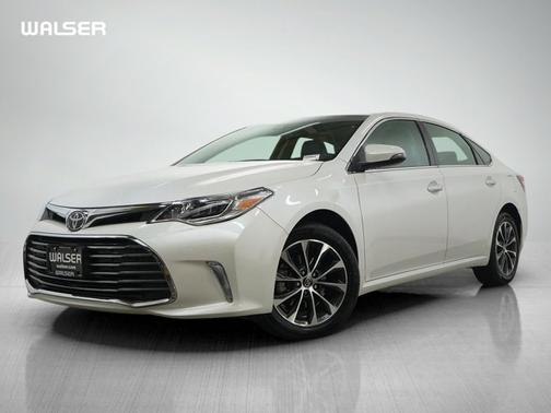 Blizzard Pearl 2018 Toyota Avalon XLE Premium