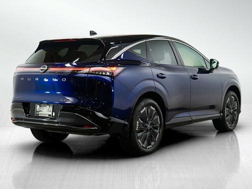 Deep Ocean Blue Pearl/Super Black 2025 Nissan Murano Platinum