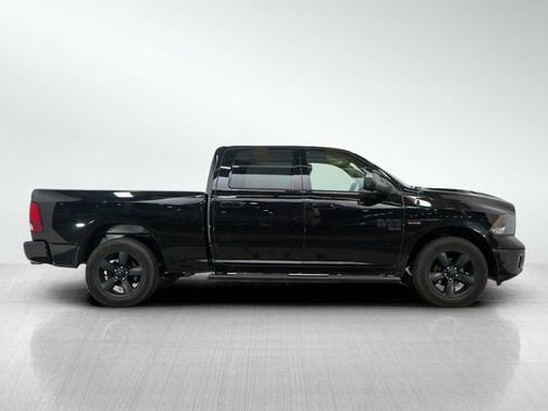 2019 RAM 1500 SLT