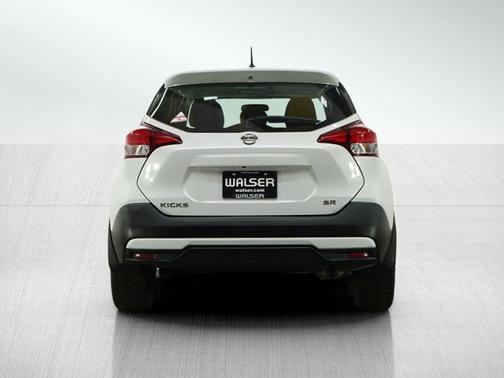 Aspen White Tricoat 2019 Nissan Kicks SR