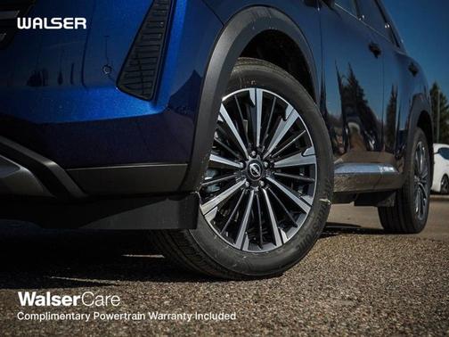 Deep Ocean Blue Pearl 2026 Nissan Pathfinder Platinum