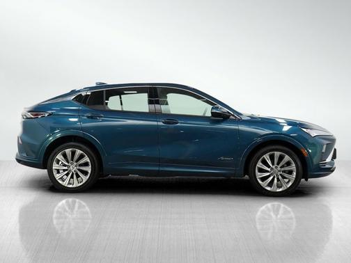 Ocean Blue Metallic 2024 Buick Envista Avenir