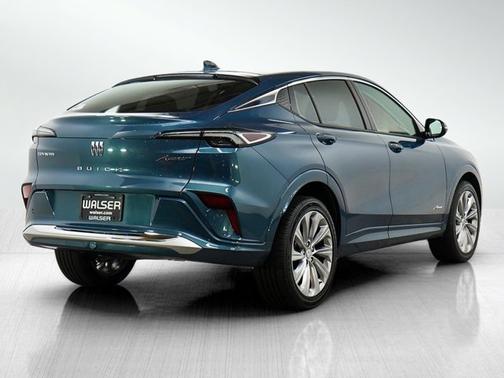 Ocean Blue Metallic 2024 Buick Envista Avenir