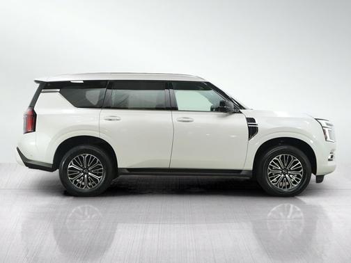 Aspen White Tricoat 2025 Nissan Armada SL