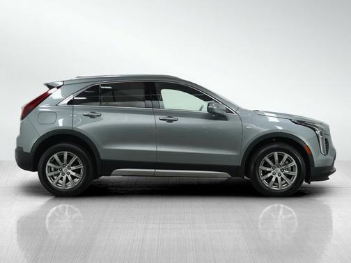 2023 Cadillac XT4 AWD Premium Luxury