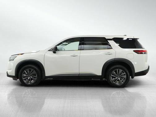 2023 Nissan Pathfinder S