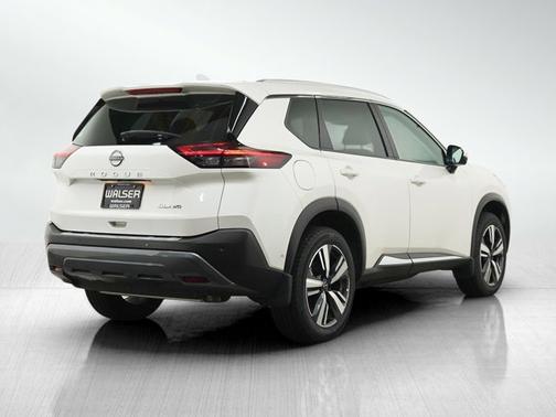 Pearl White Tricoat 2023 Nissan Rogue SL