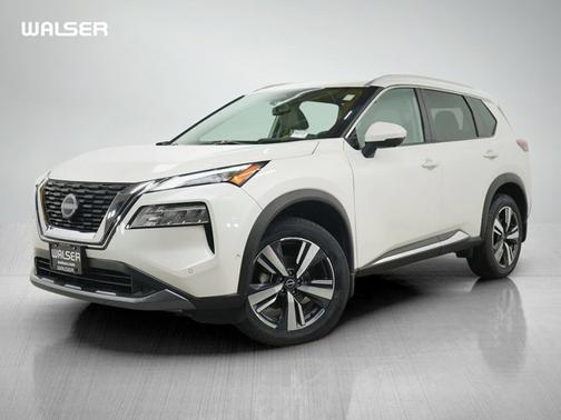 Pearl White Tricoat 2023 Nissan Rogue SL