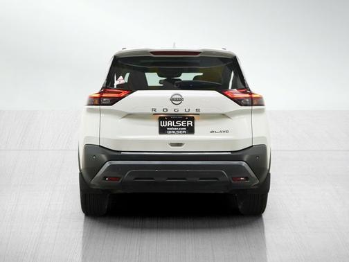 Pearl White Tricoat 2023 Nissan Rogue SL