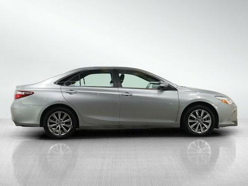 2016 Toyota Camry XLE