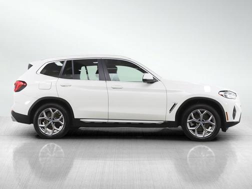 White 2024 BMW X3 xDrive30i