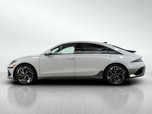 2024 Hyundai IONIQ 6 Limited
