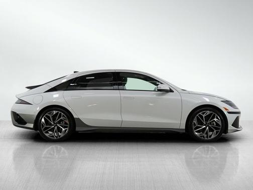 2024 Hyundai IONIQ 6 Limited