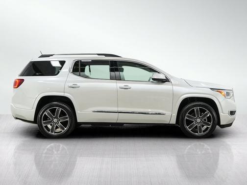 White Frost Tricoat 2018 GMC Acadia Denali