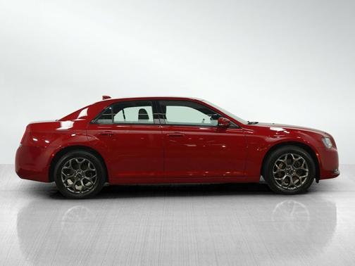 2016 Chrysler 300 S