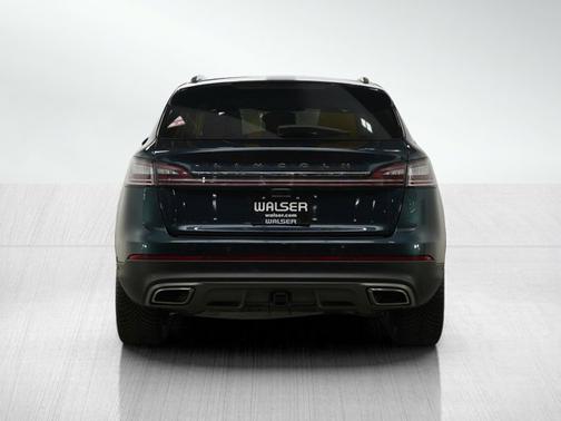 2022 Lincoln Nautilus Black Label