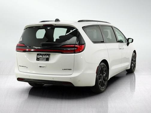 Bright White Clearcoat 2025 Chrysler Pacifica Limited